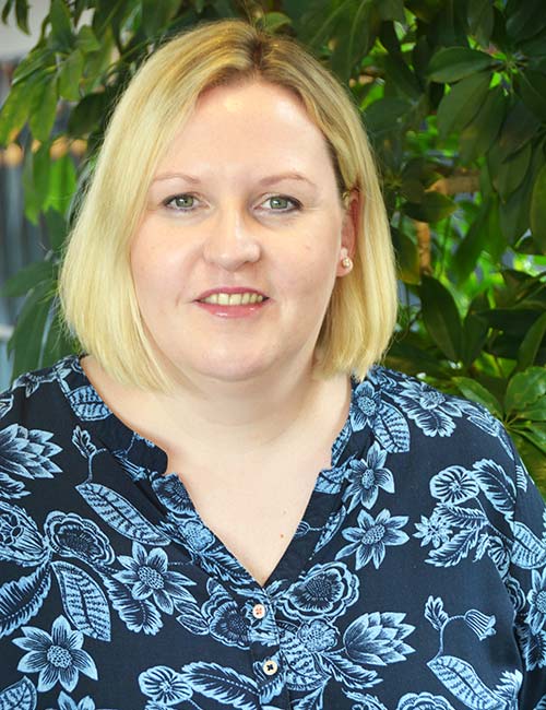 Ltd. Diplom-Psychologin, Fachkrankenschwester für Anästhesie- und Intensivmedizin Sabine Schneider Ltd. Diplom-Psychologin, Fachkrankenschwester für Anästhesie- und Intensivmedizin Sabine Schneider